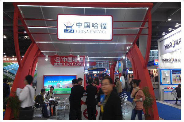 䓹�